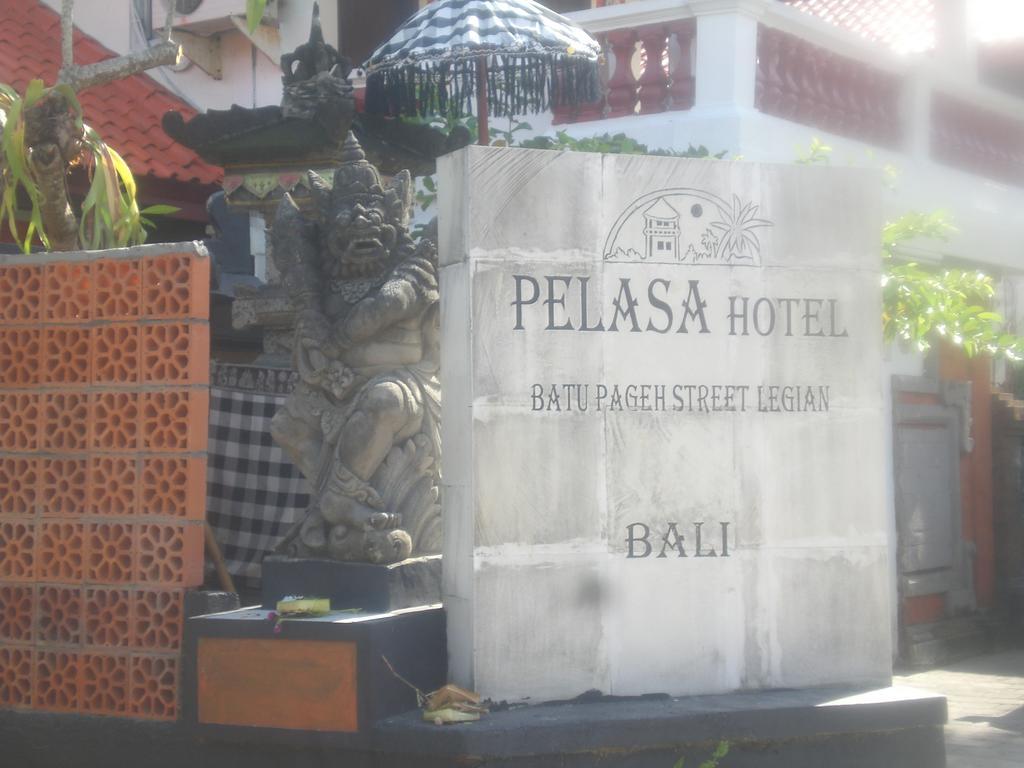Mina Pelasa Hotel Legian Exteriér fotografie